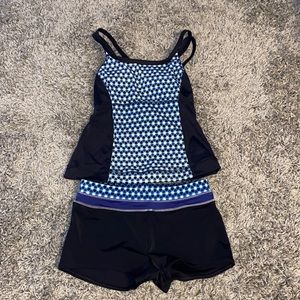 Lands End size 6 tankini